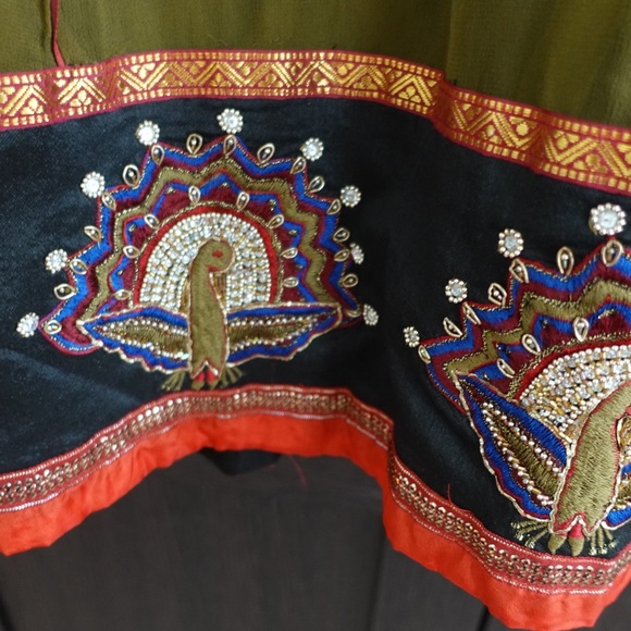 Beautiful anarkali suit - Picture 3 of 10